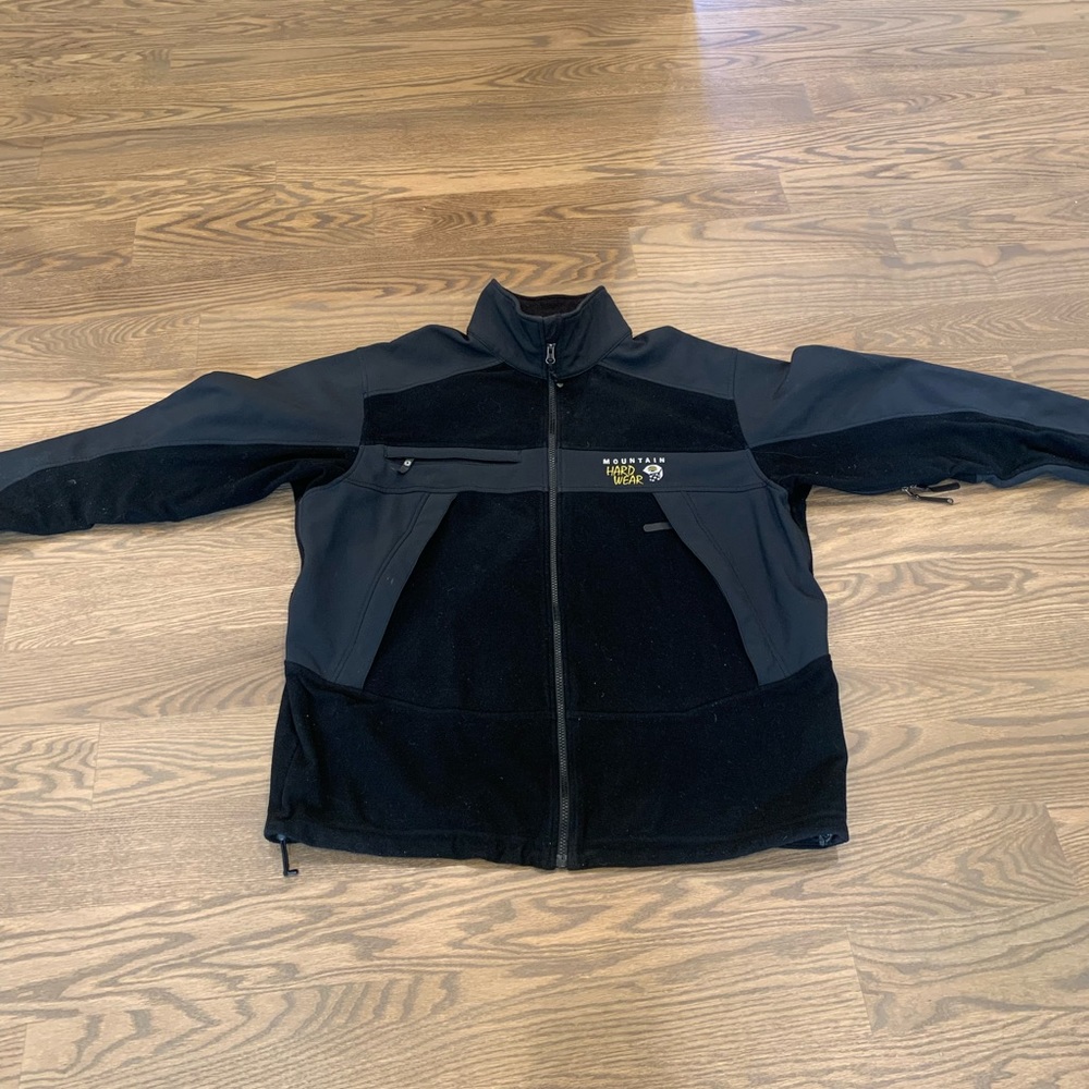 Mountain Hardware black men’s lightweight jacket- size XL